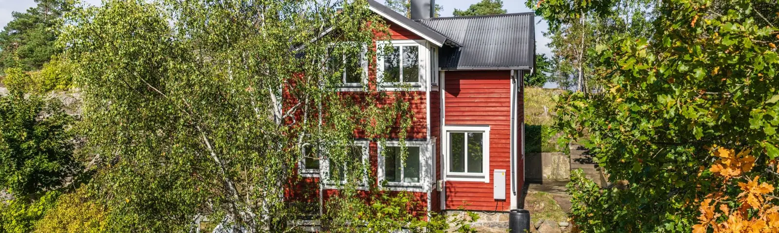 Bild 1 av 35 på Danielsvägen 9