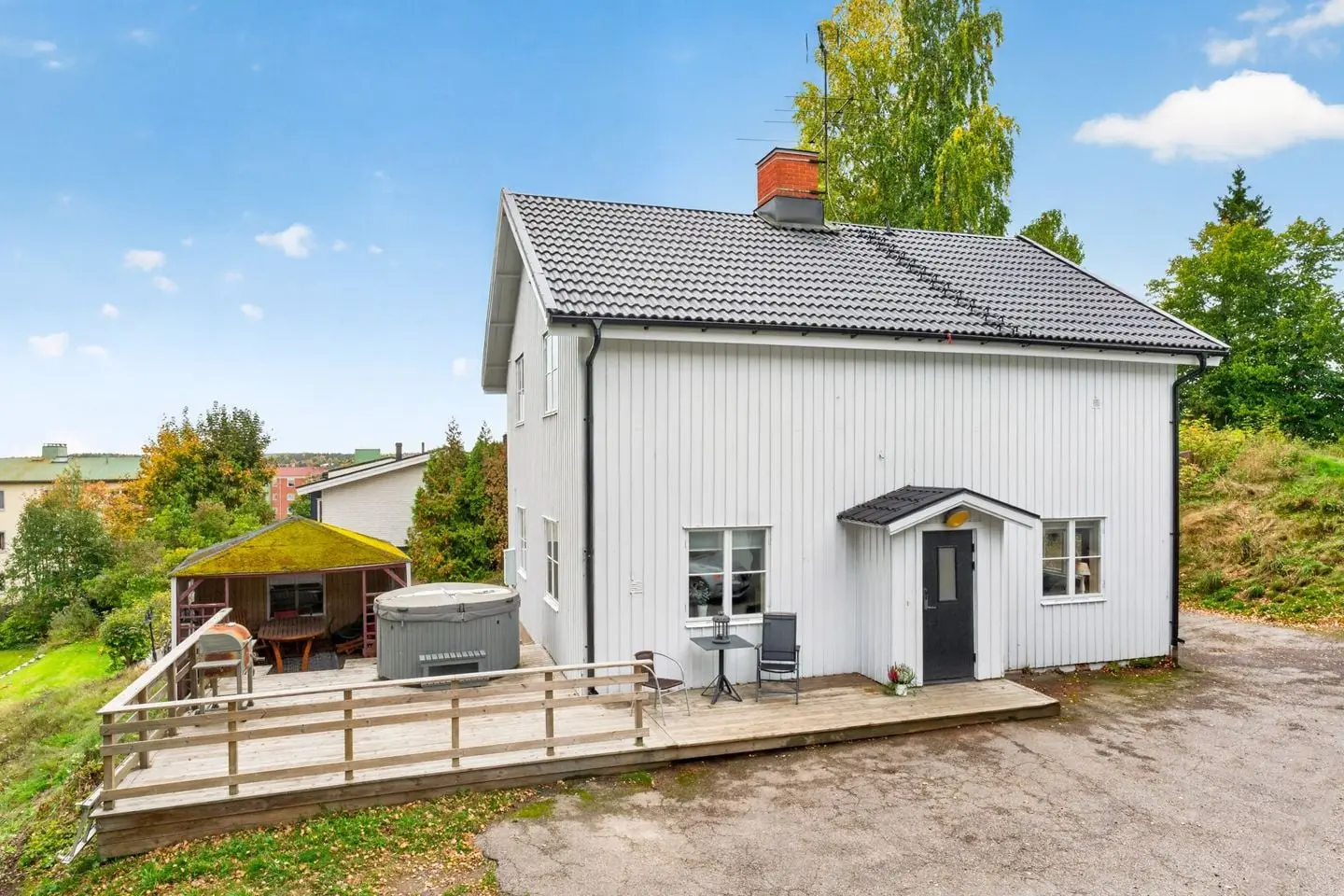 Villa, Parkstigen 6, Karlskoga. Bild 1 av 40