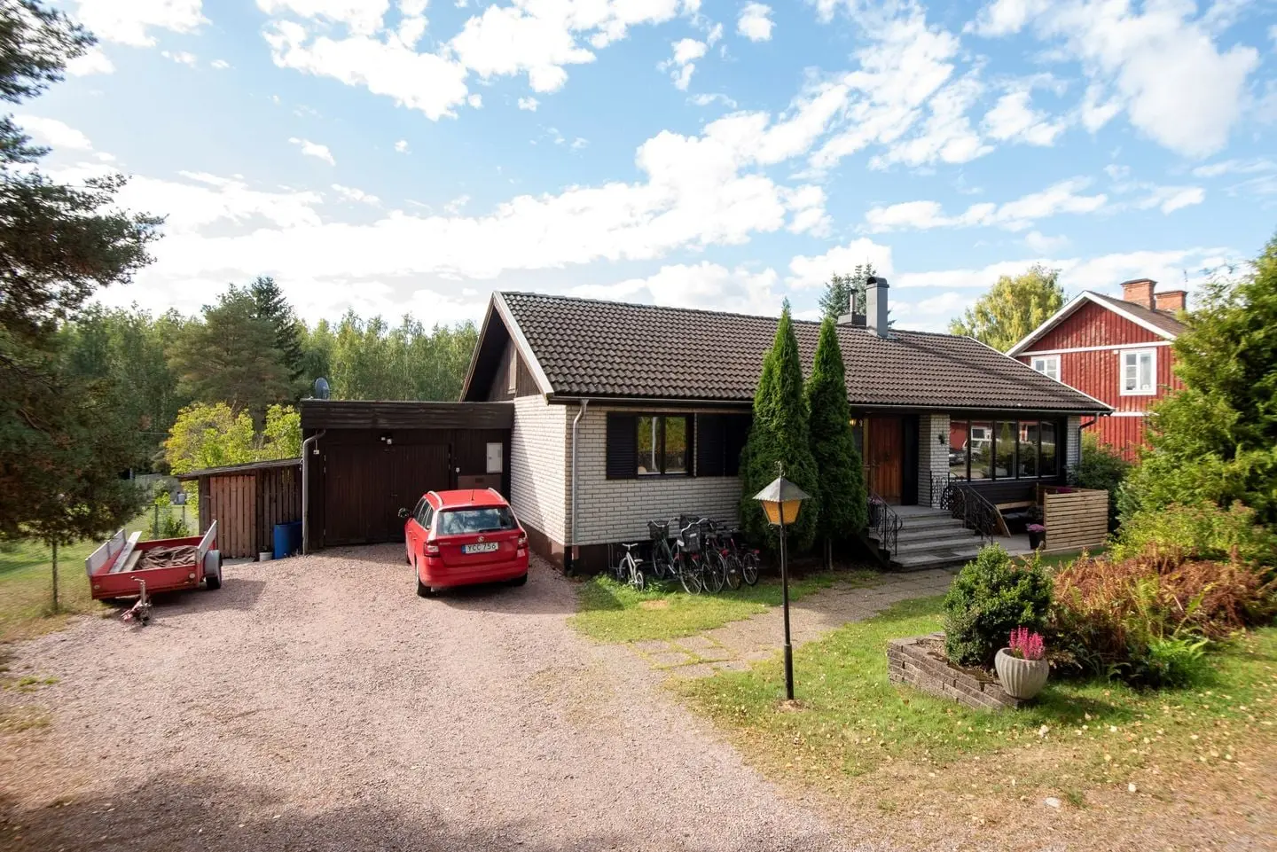 Villa, Fridnäsvägen 9, Surahammar. Bild 1 av 62