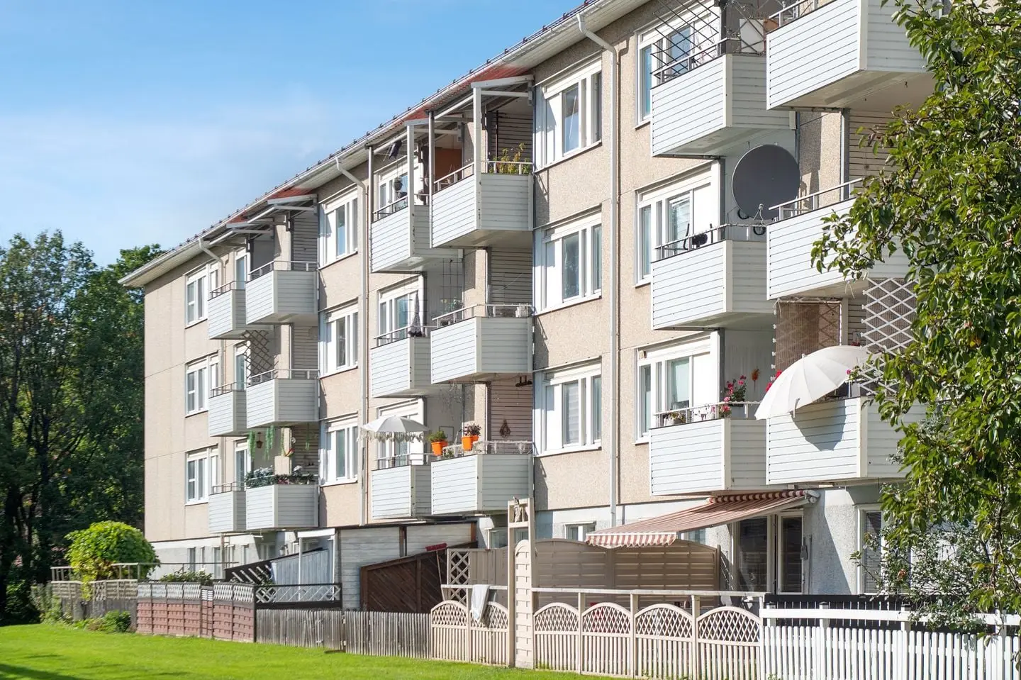 Lägenhet, Hjällbogärdet 50, Göteborg. Bild 1 av 16