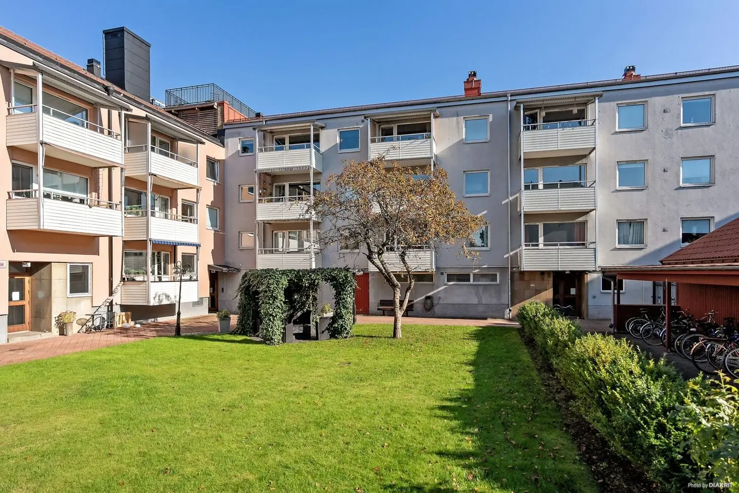 Bild 1 av 13 på Drottninggatan 54C