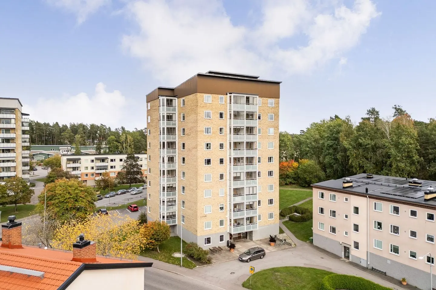Bild 1 av 19 på Furuvägen 14