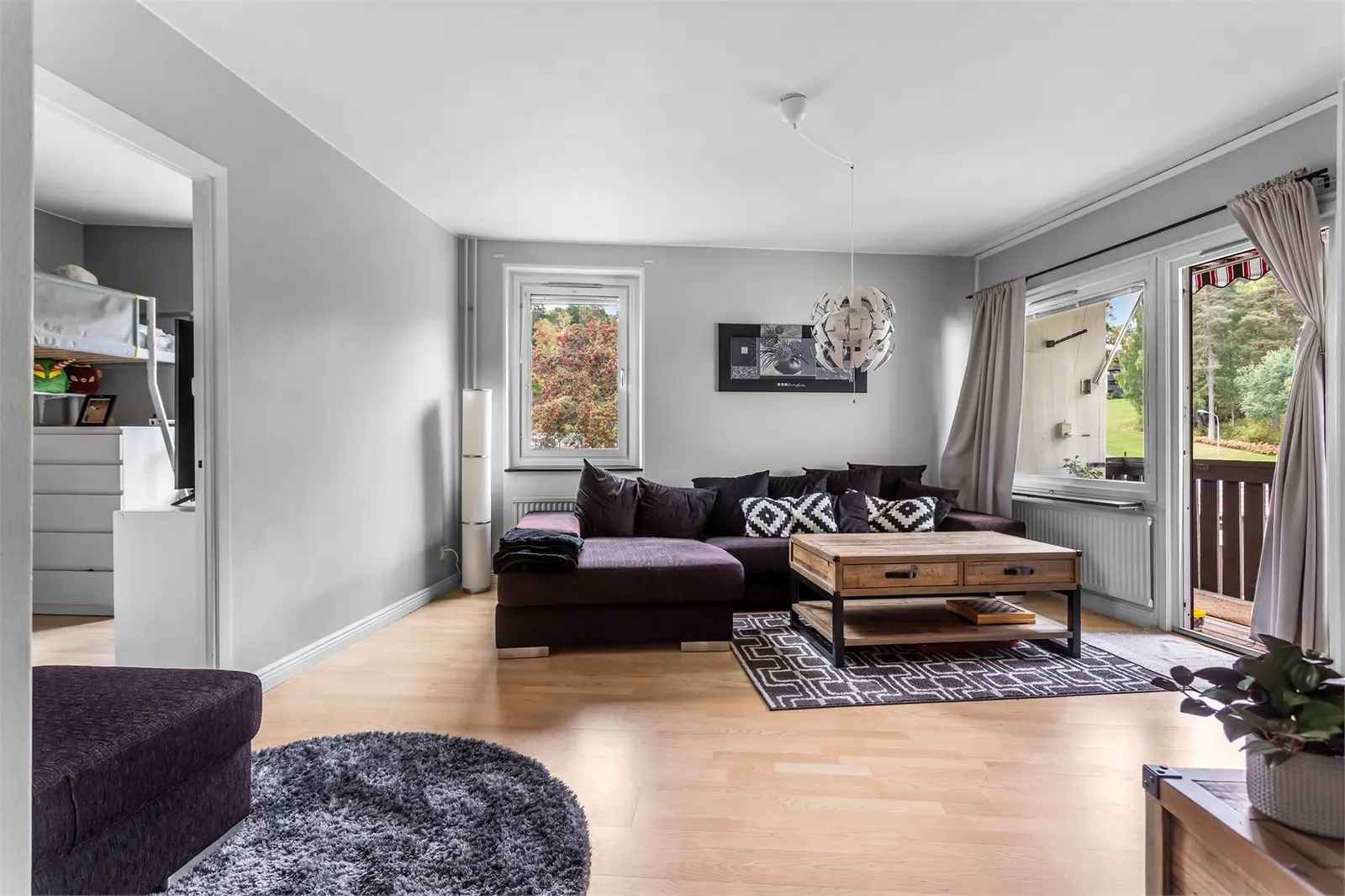 Bild 1 av 16 på Segersjövägen 55