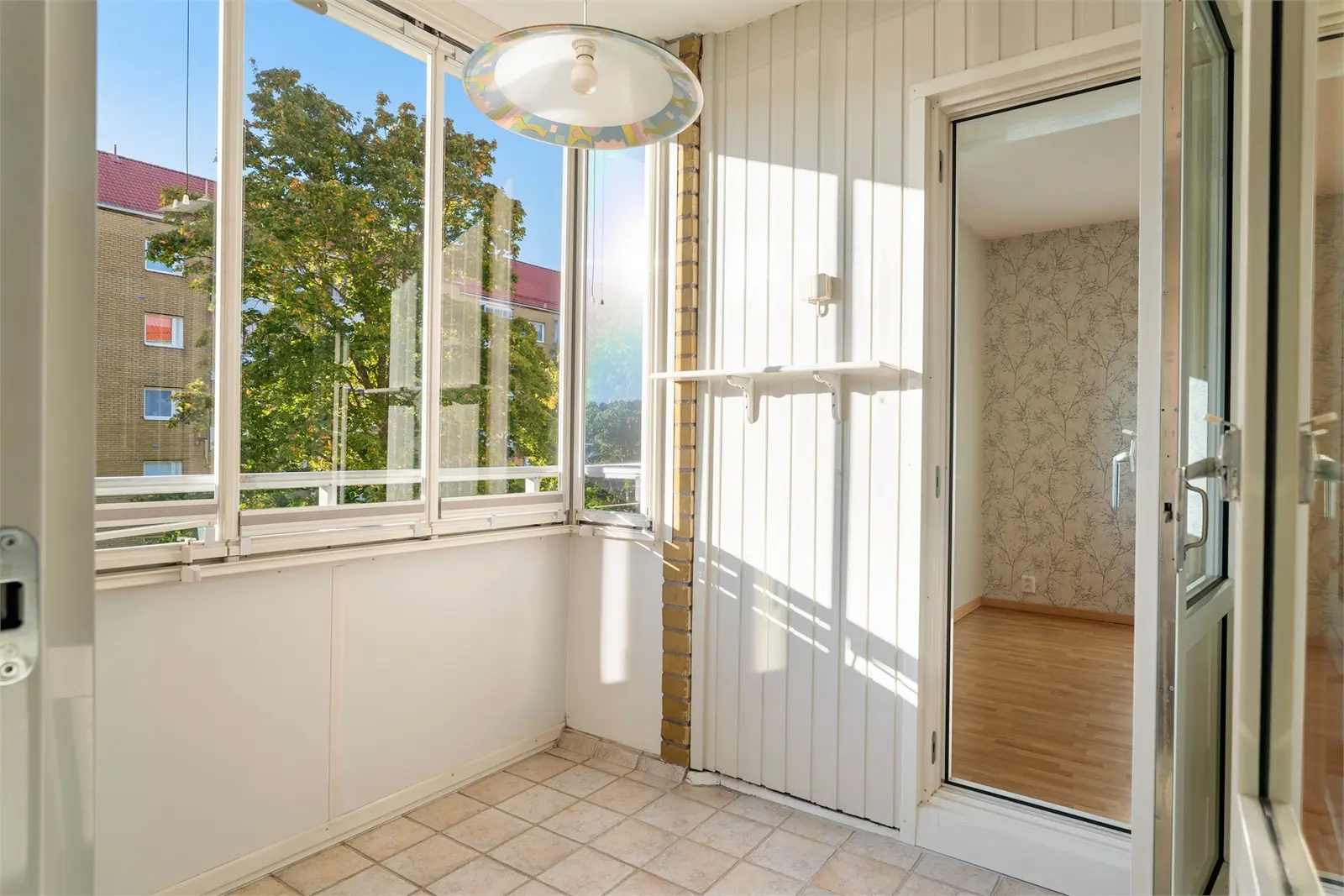 Lägenhet, Arvesgärde 27. Bild 1 av 15