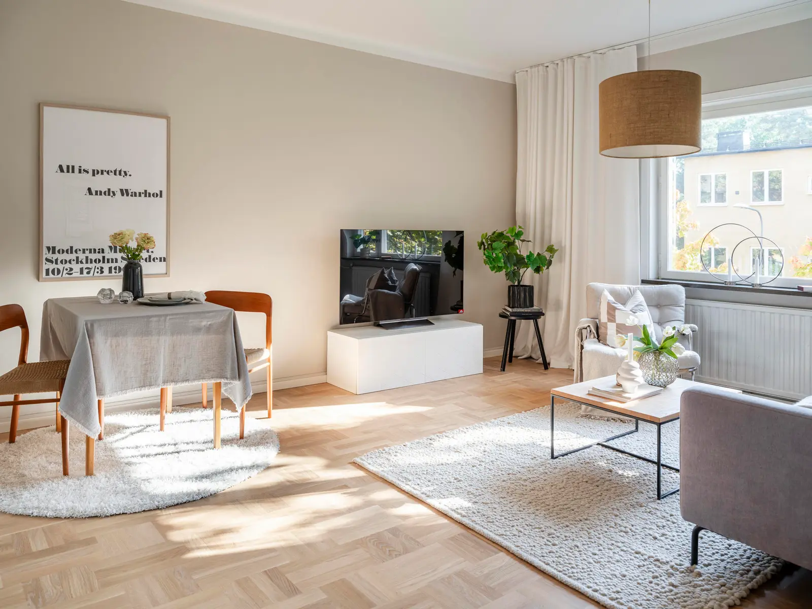 Apartment, Valborgsmässovägen, Stockholm. Photo 1 of 40