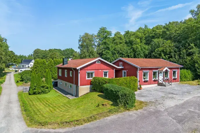 Image 1 of 40 of Lyckängevägen 1