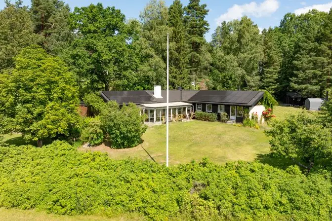 Villa, Gallbodavägen 2, Åkersberga. Bild 1 av 20