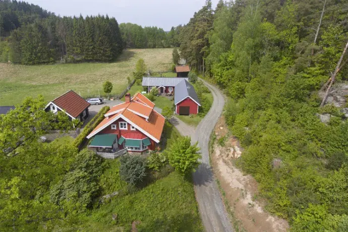Villa, Ulvatorp 3, Veddige. Bild 1 av 40