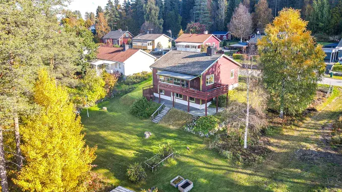 Villa, Skogsbovägen 14, Vindeln. Bild 1 av 40