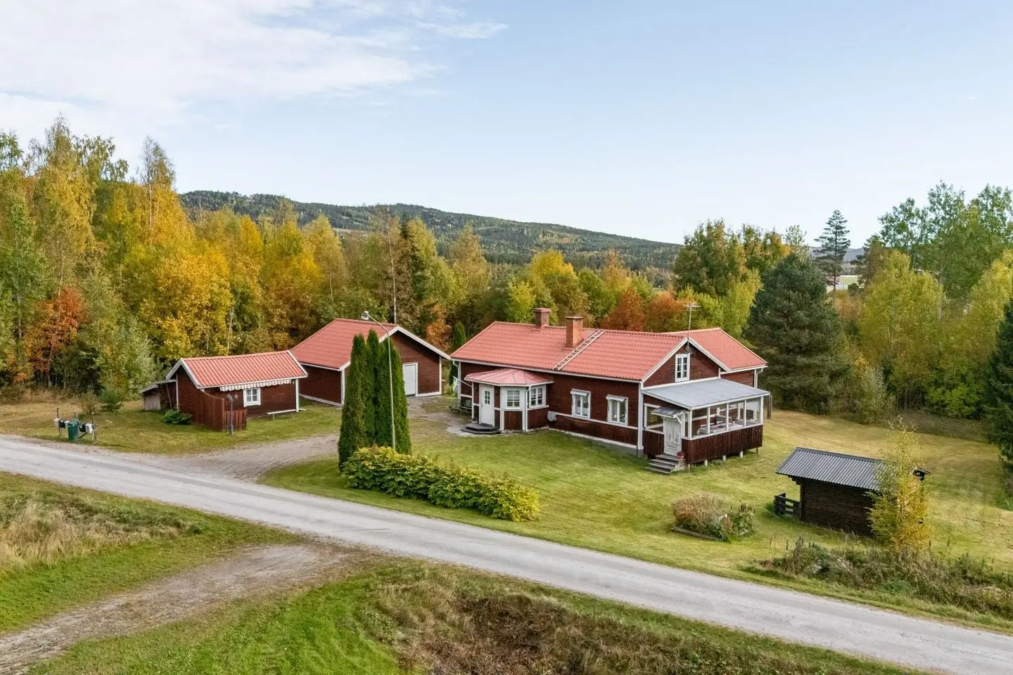 Bild 1 av 42 på Västra Grönåsvägen 4