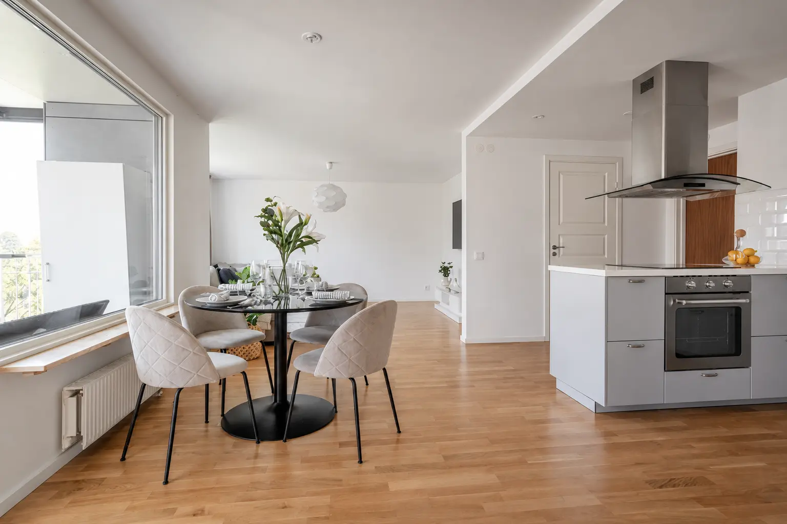 Bild 1 av 13 på Bärnstensgatan 20