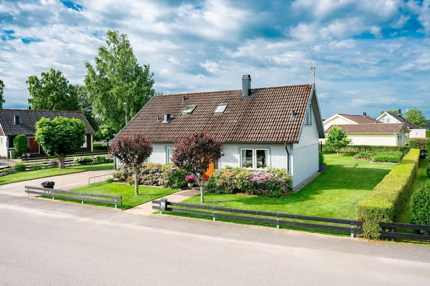 Bild 1 av 36 på Korsgatan 23