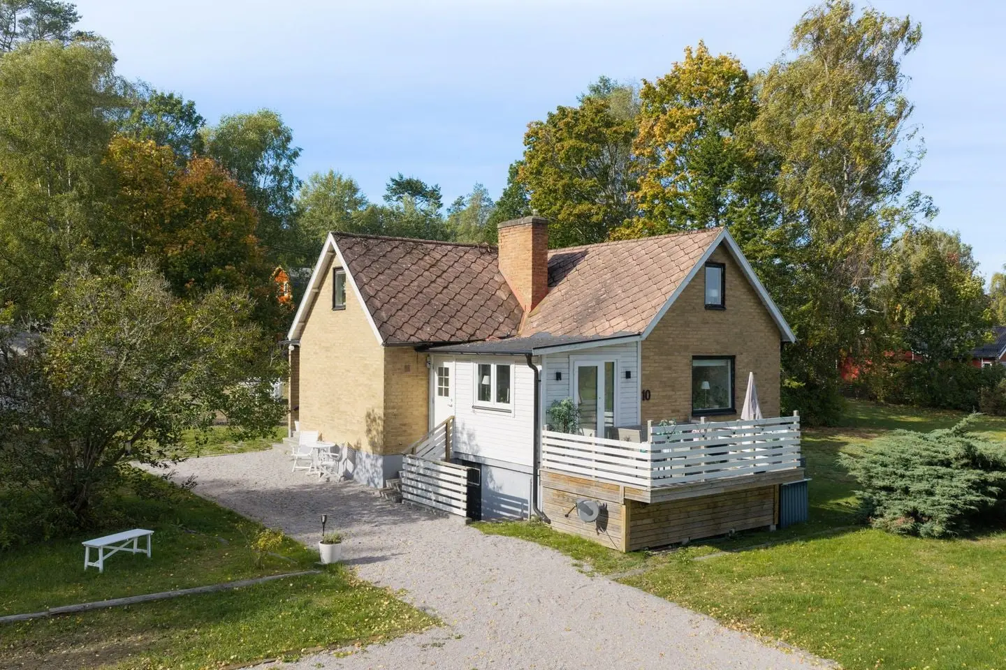 Villa, Jungfrutorpsvägen 10, Karlshamn. Bild 1 av 48