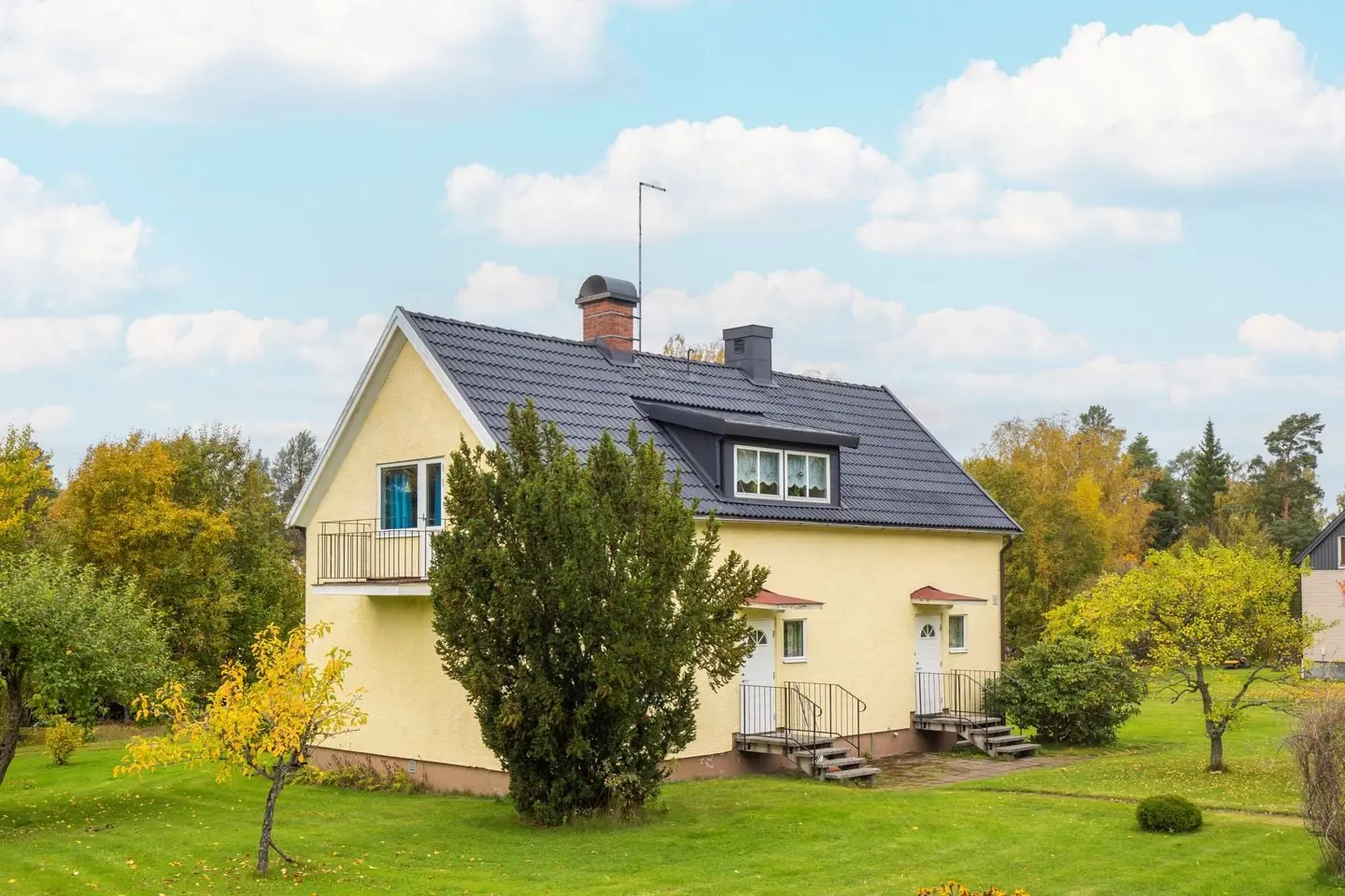 Villa, Smedbygatan 26, Storfors. Bild 1 av 51