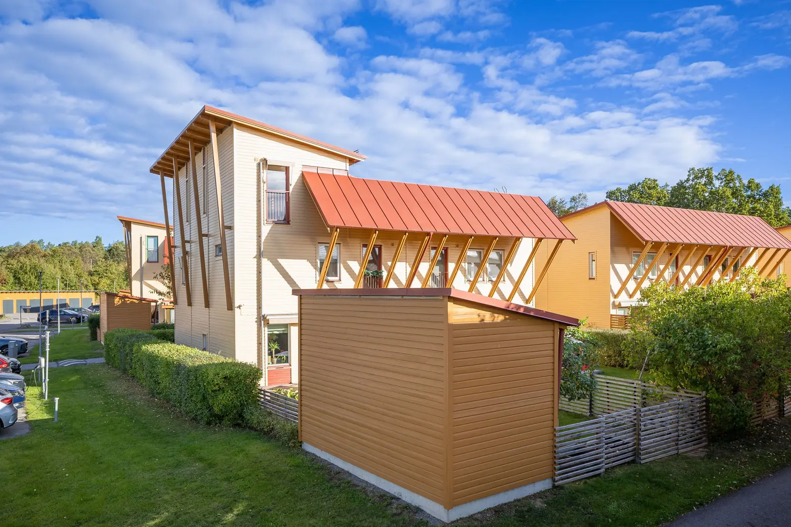 Bild 1 av 38 på Trähusgränd 39, Hörnläge