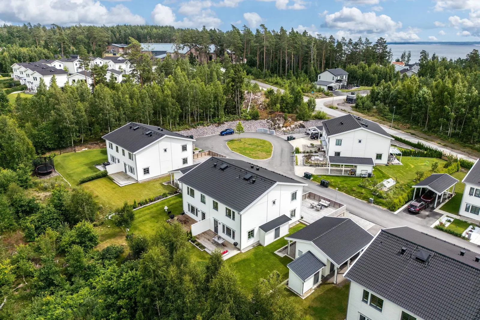 Par-/radhus, Ryssnäsvägen 15A, Svärtinge. Bild 1 av 39
