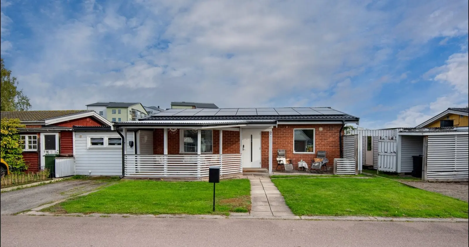 House, Hedensbergsgatan 12, Västerås. Photo 1 of 38
