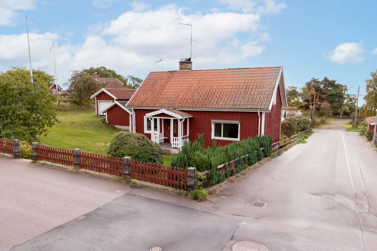 Image 1 of 38 of Skepparegatan 8