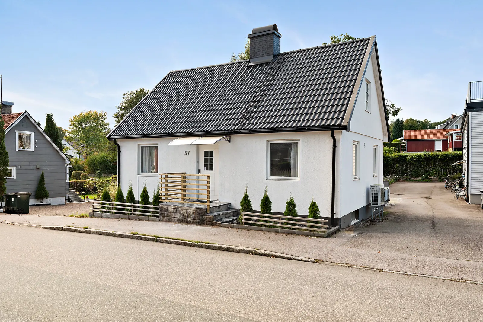 Bild 1 av 19 på Hallandsvägen 57