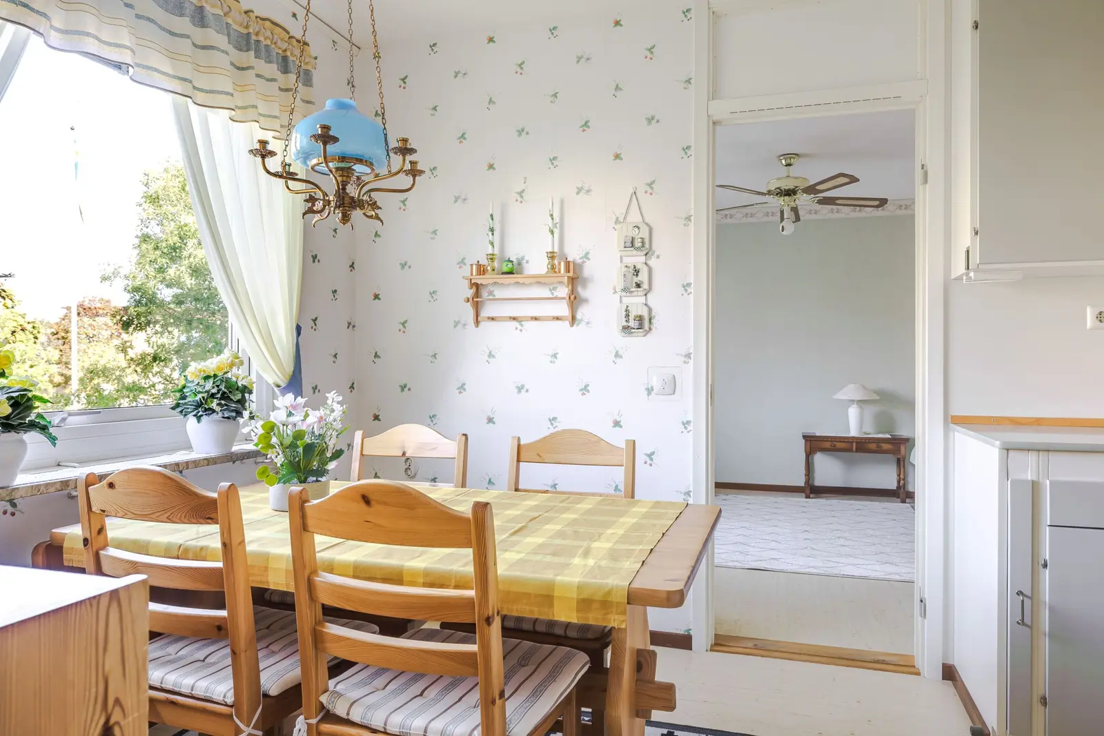 Lägenhet, Järdalavägen 90C, Hörnläge, Linköping. Bild 1 av 24
