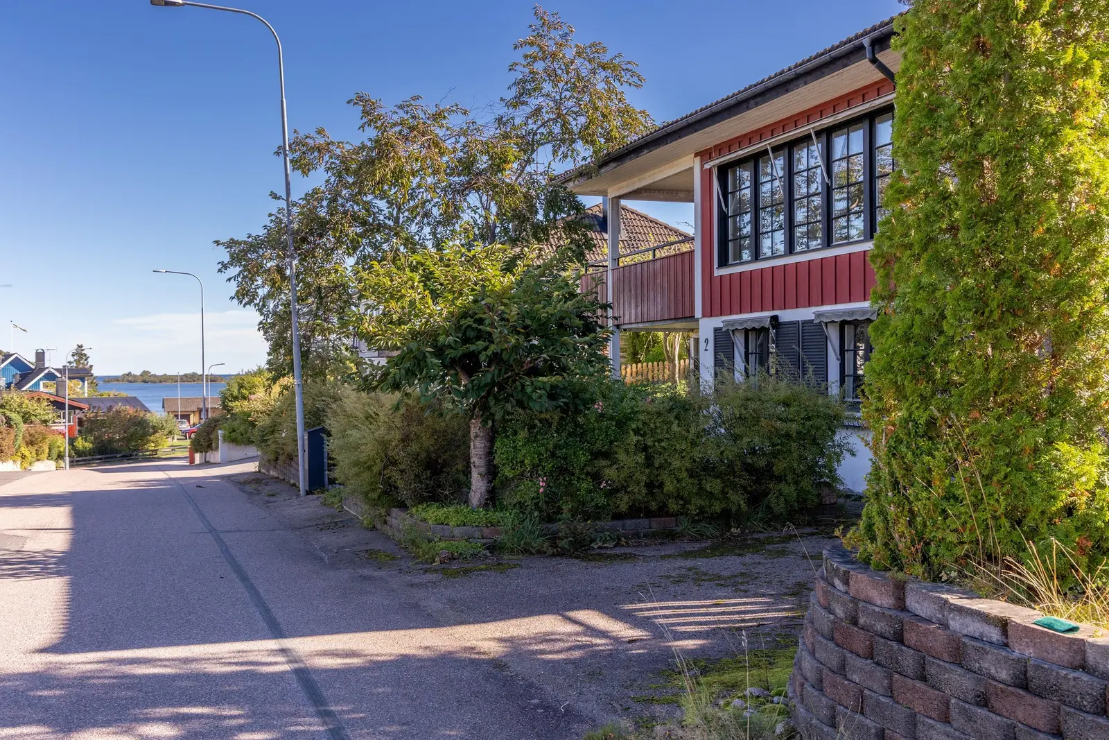 Bild 1 av 40 på Långrevsgatan 2
