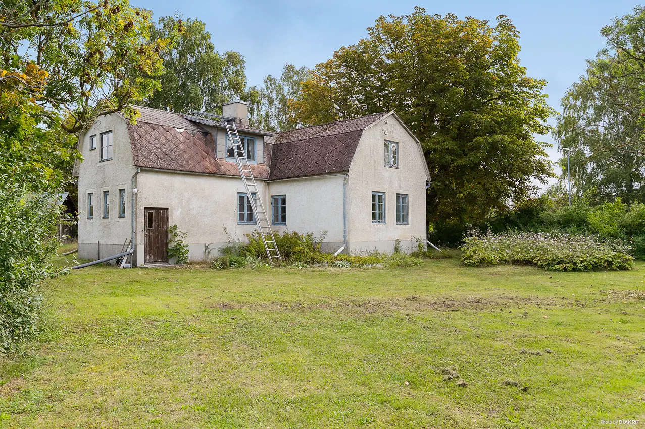 House, Sandavägen 1, Klintehamn. Photo 1 of 25