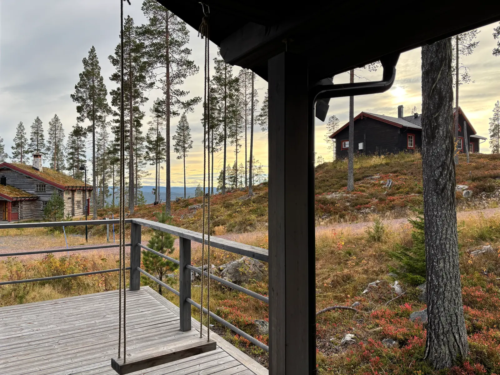Bild 1 av 38 på Topphedenbacken 22