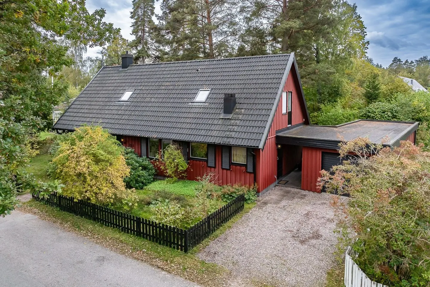 Image 1 of 20 of Askvägen 22A