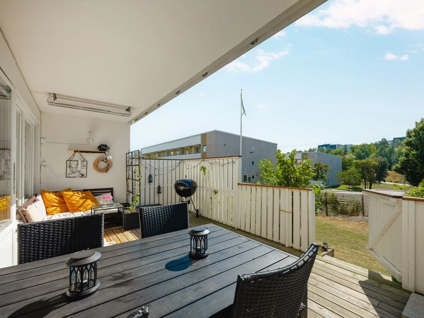 Lägenhet, Lomvägen 607, Sollentuna. Bild 1 av 25