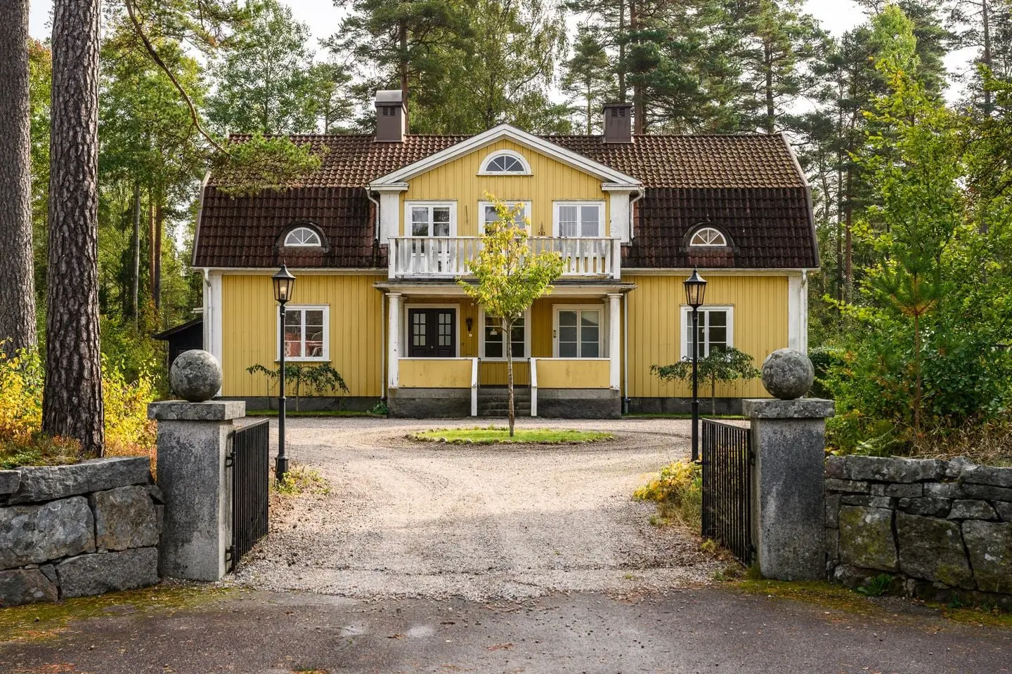 Villa, Vislanda prästgård 1, Alvesta. Bild 1 av 44