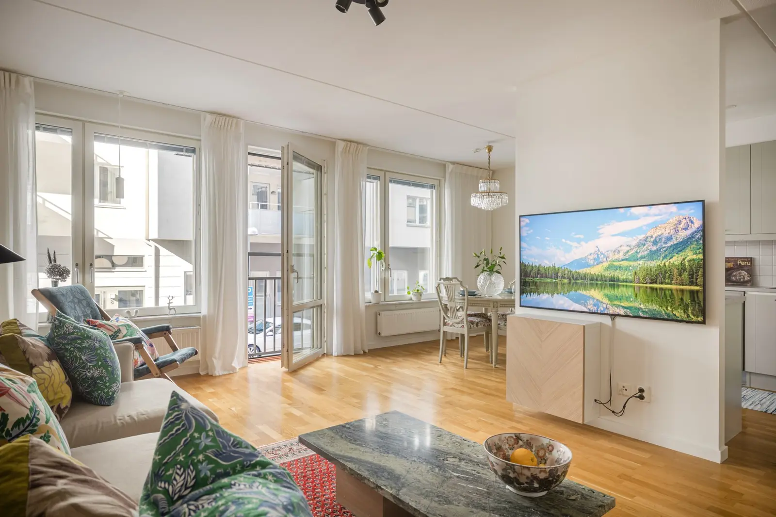 Apartment, Vingårdsgatan 7, 1 tr!, Stockholm. Photo 1 of 40