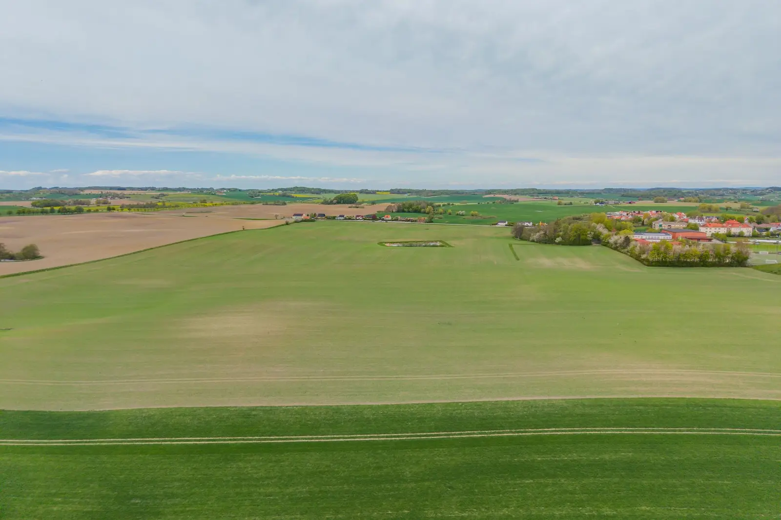 Farm, Landsvägen, Trelleborg. Photo 1 of 13