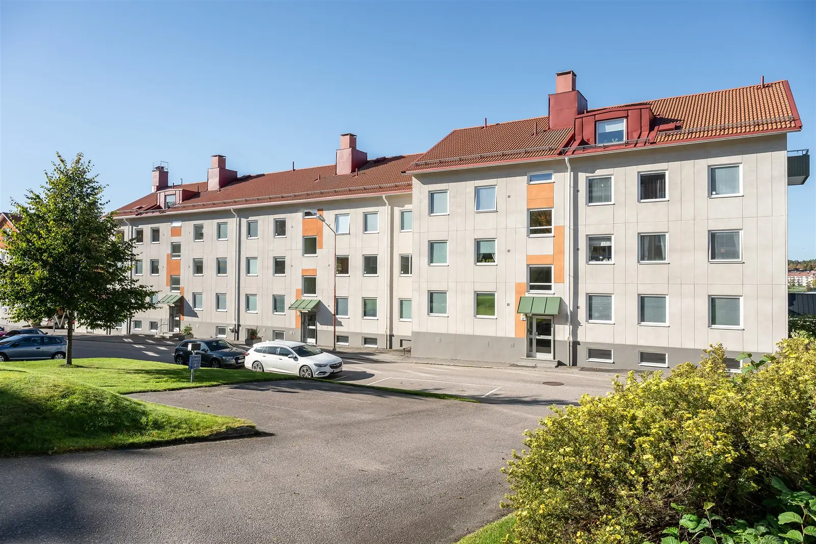 Bild 1 av 33 på Storgatan 49