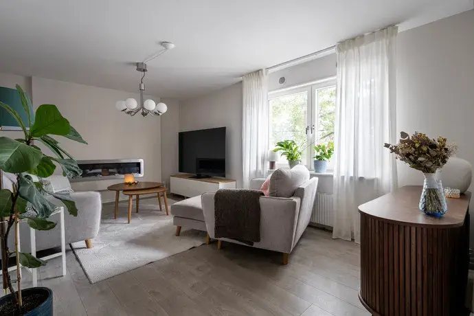 Apartment, Skogalundsklippan 20, Nacka. Photo 1 of 33