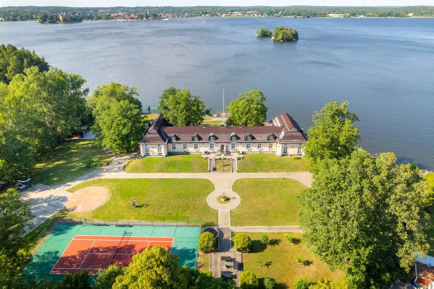 Gård, Hedlandet Åsgård 1, Strängnäs. Bild 1 av 39