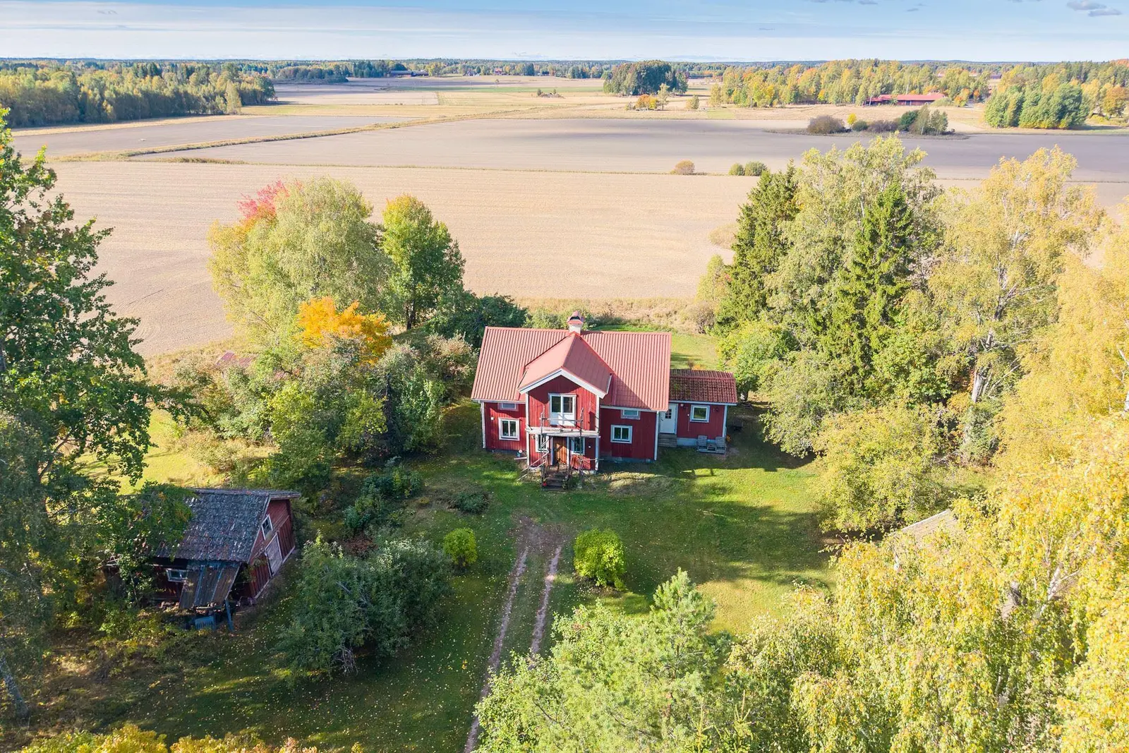 Farm, Forneby 174, Sala. Photo 1 of 40