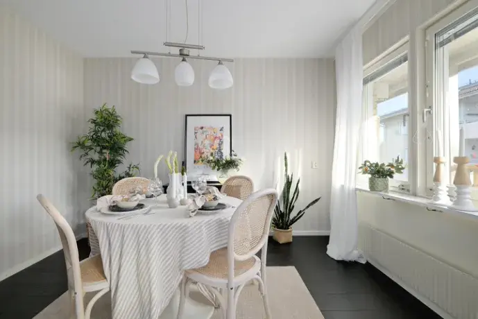 Bild 1 av 20 på Tråggränd