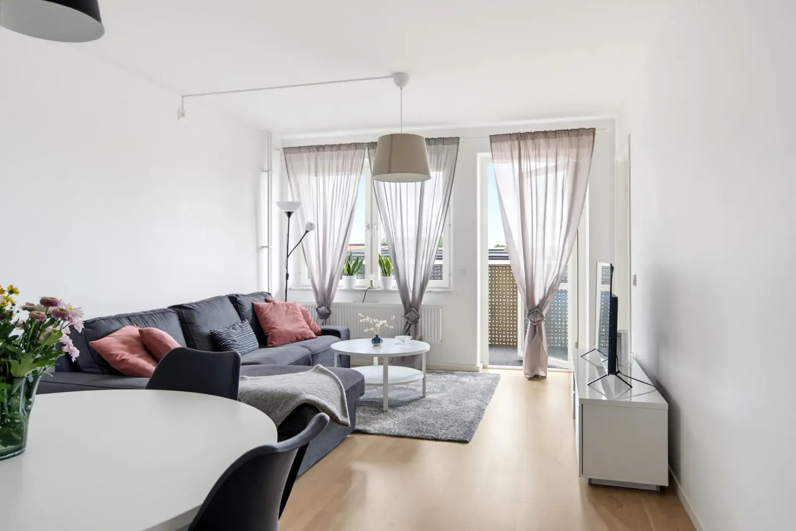 Lägenhet, Råbyvägen 53E, Uppsala. Bild 1 av 22