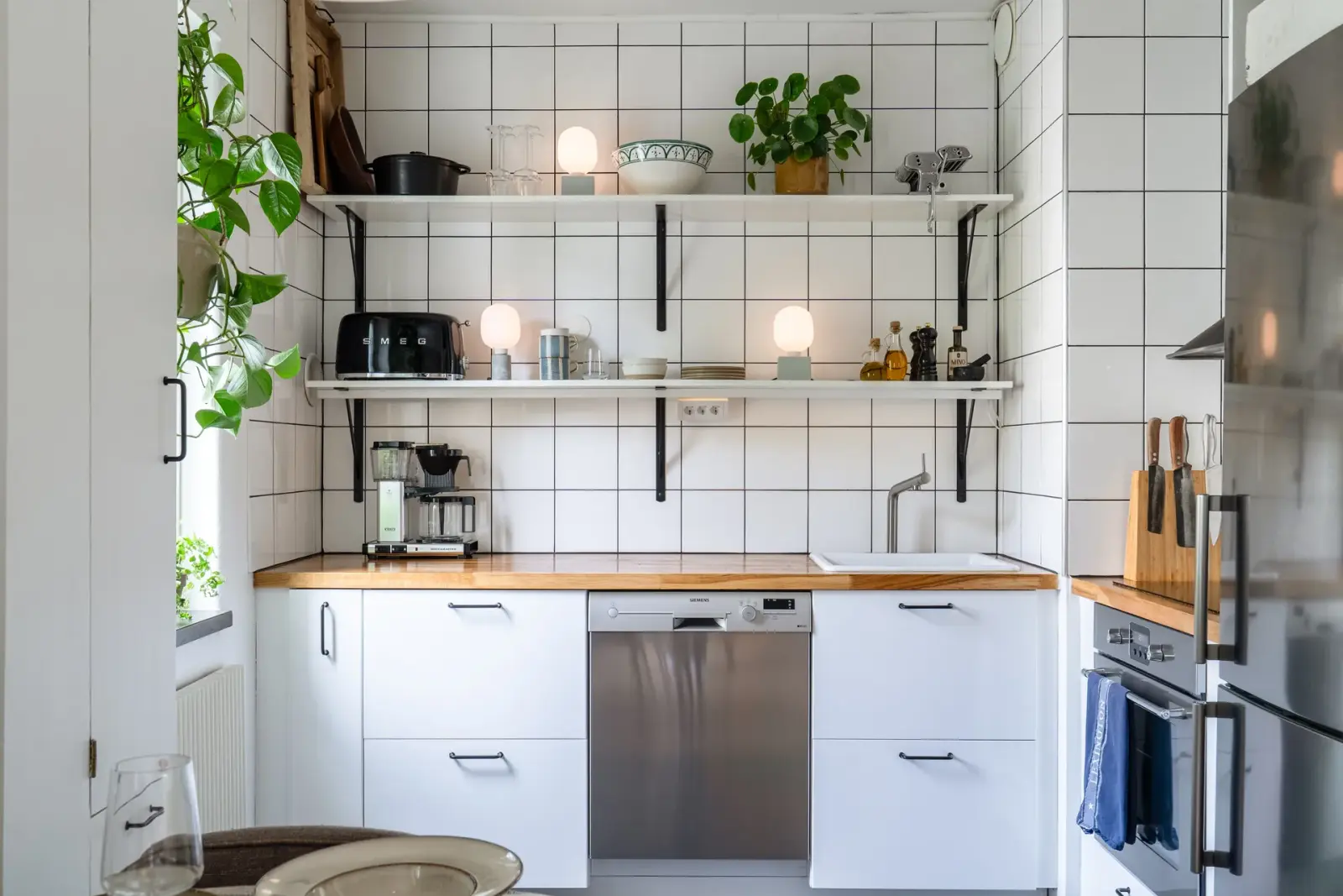Lägenhet, Knypplerskevägen 10, Stockholm. Bild 1 av 25