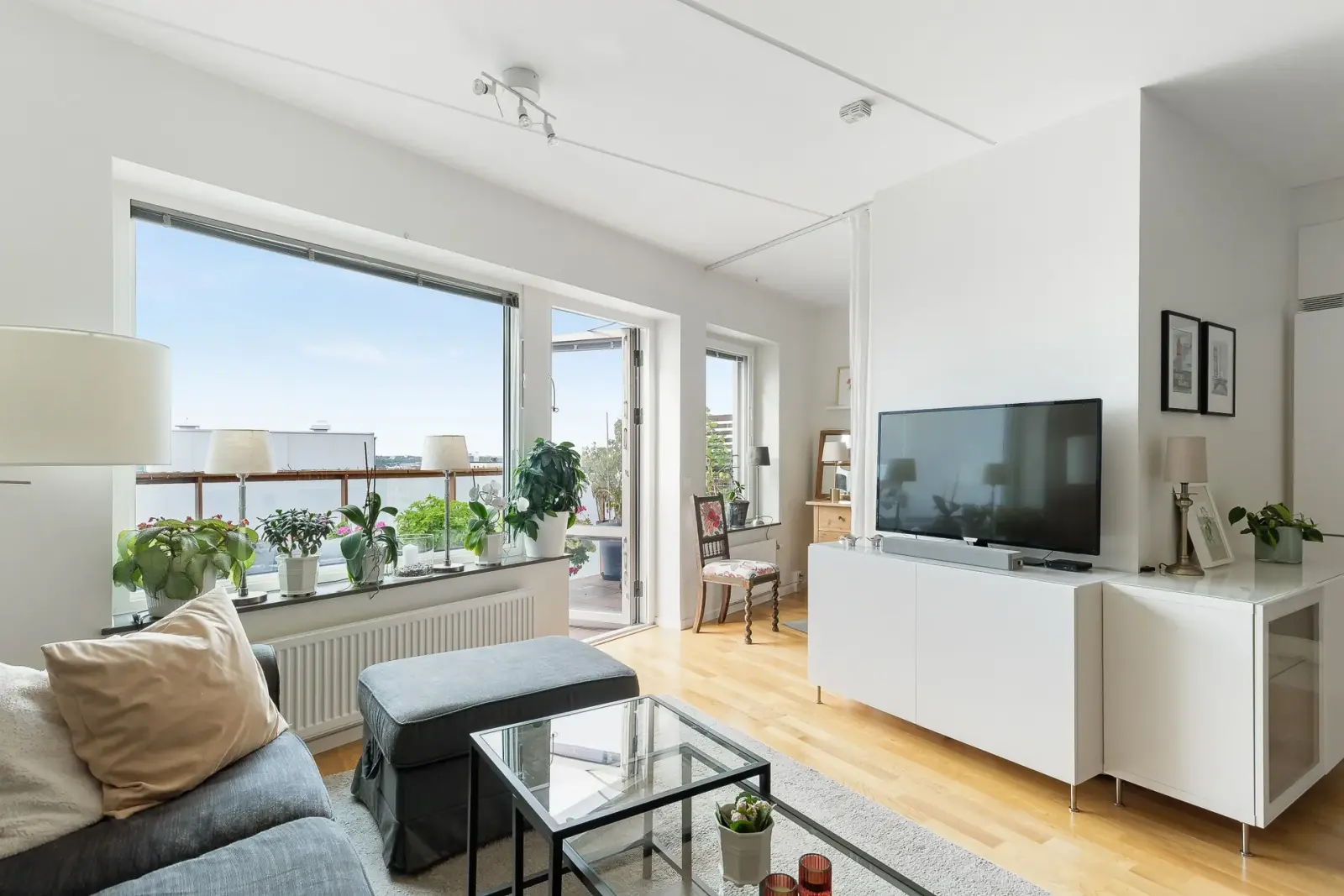 Apartment, Rangstagatan 18, Stockholm. Photo 1 of 32