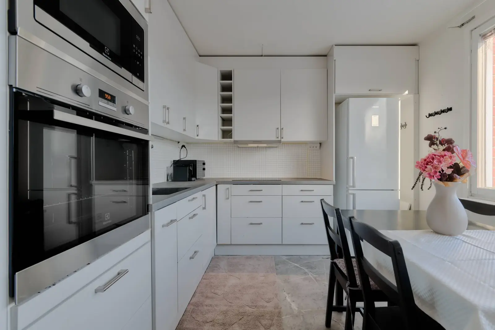Apartment, Duvbergsvägen 42, Huddinge. Photo 1 of 32