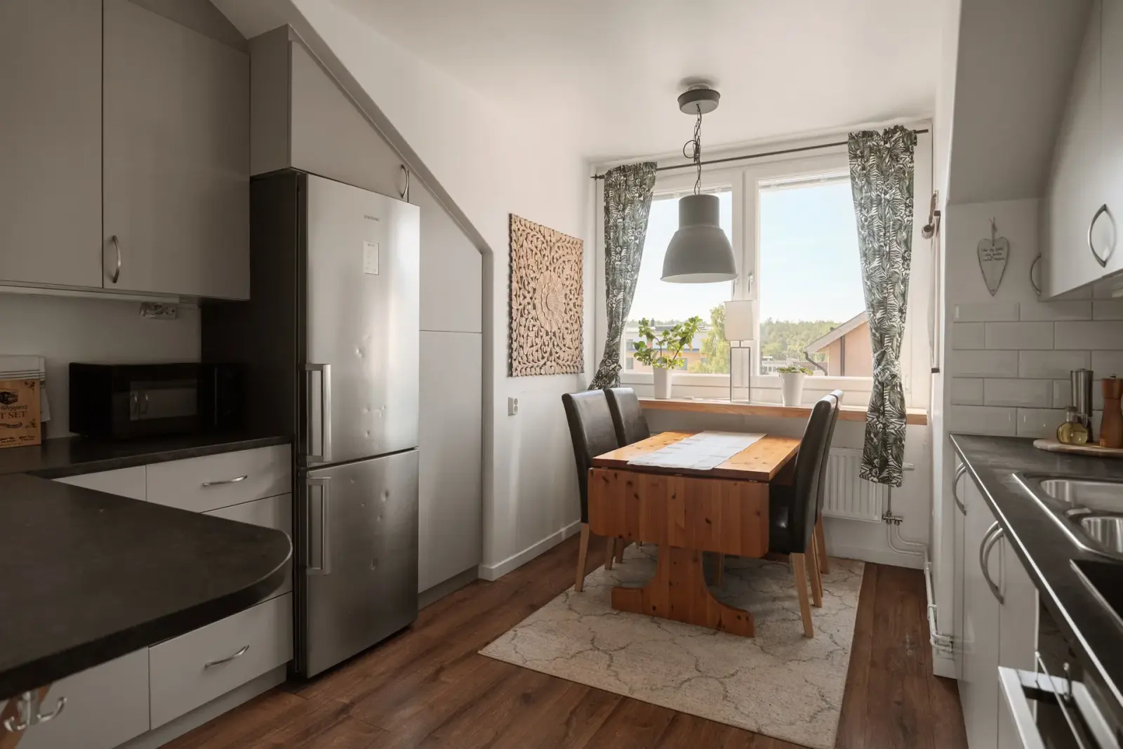 Apartment, Hörningsnäsvägen 32, Huddinge. Photo 1 of 30