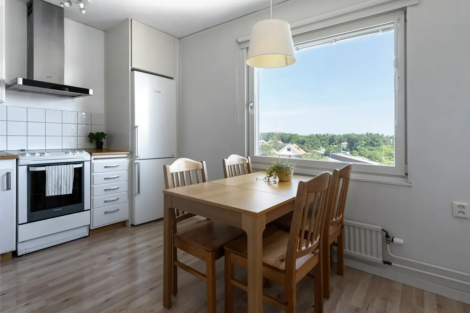 Apartment, Hanna Rydhs gata 38, vån 3/3, Stockholm. Photo 1 of 19