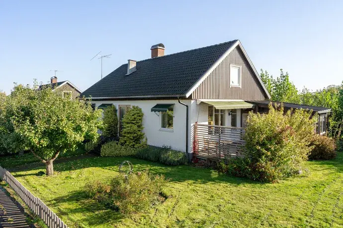 Bild 1 av 40 på Anders Knös gata 6