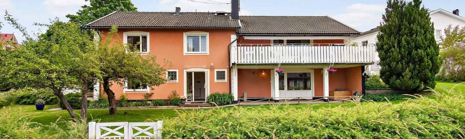 Villa, Edelundavägen 16, Stockholm. Bild 1 av 15