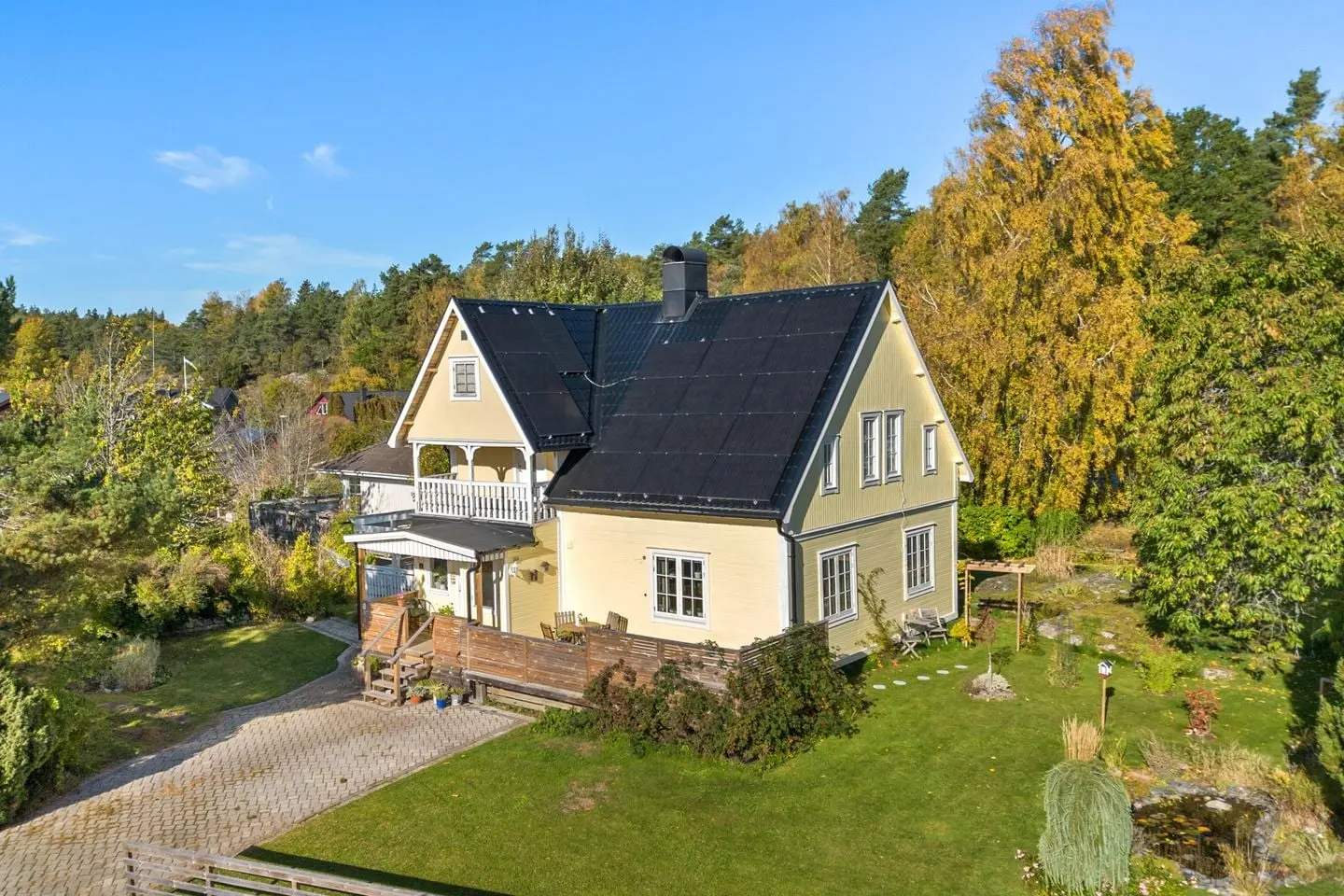House, Dahliavägen 1, Haninge. Photo 1 of 17