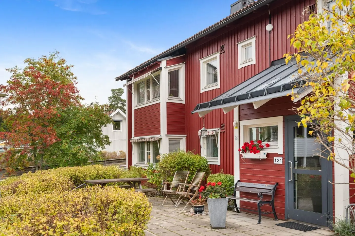 Lägenhet, Planetvägen 121, Norrtälje. Bild 1 av 21