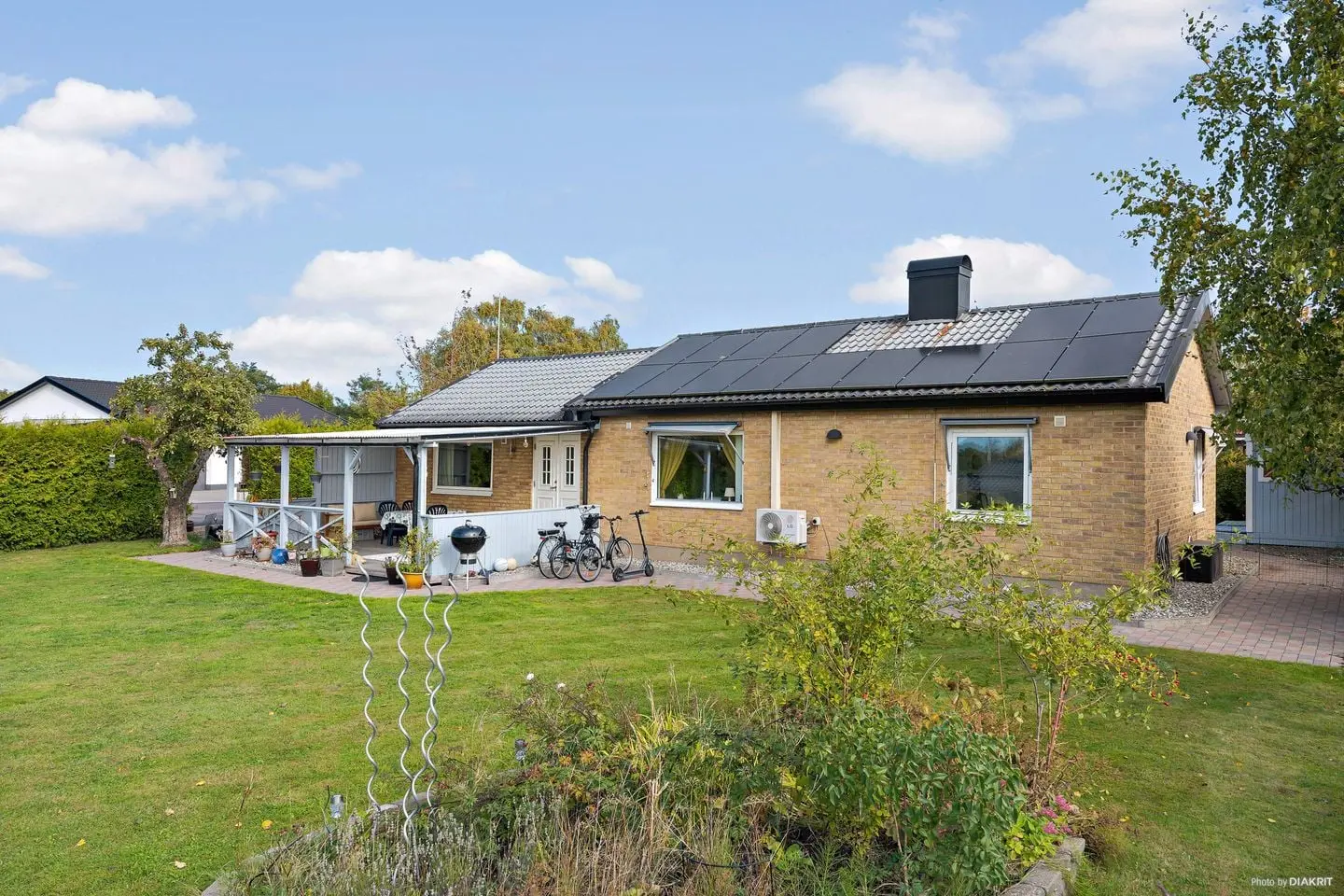 Villa, Sunnanvägen 24, Landskrona. Bild 1 av 21