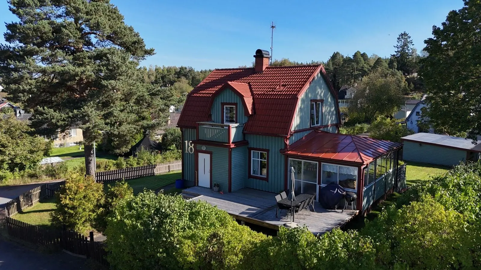 Villa, Öbergsgatan 18, Grums. Bild 1 av 31