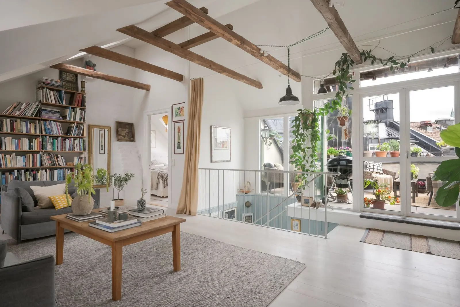 Apartment, Katarina Bangata 45, 4+5 tr, Stockholm. Photo 1 of 40